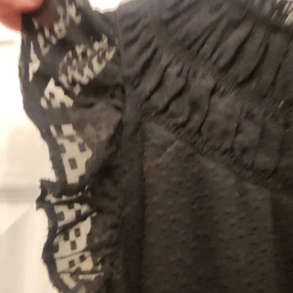 The LOFT Pretty feminine  Black Sleeveless Top size Sm - Picture 4 of 6